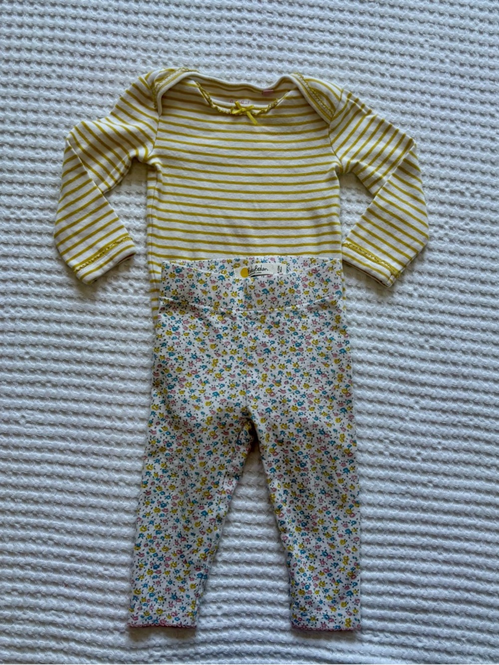 Baby Boden Floral Leggings + Yellow Stripe Long Sleeve Bodysuit Set 6–9M